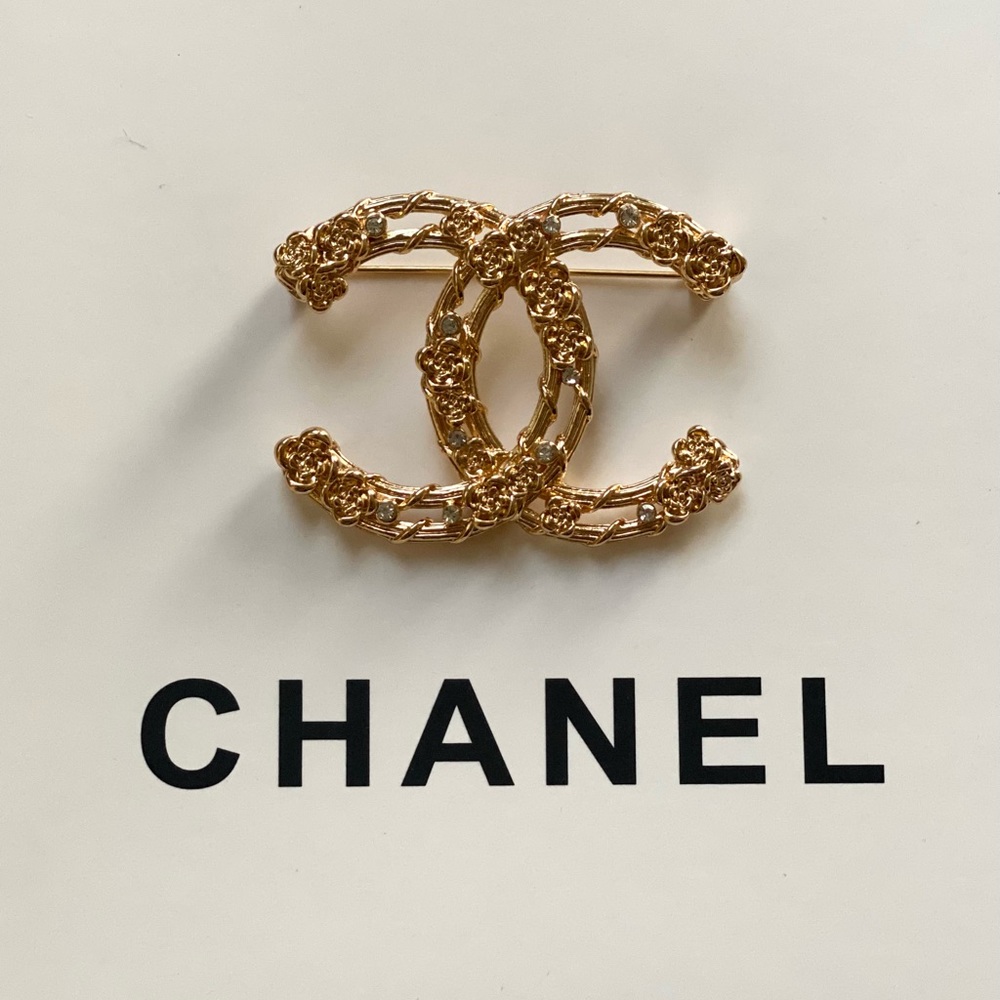 Brooch